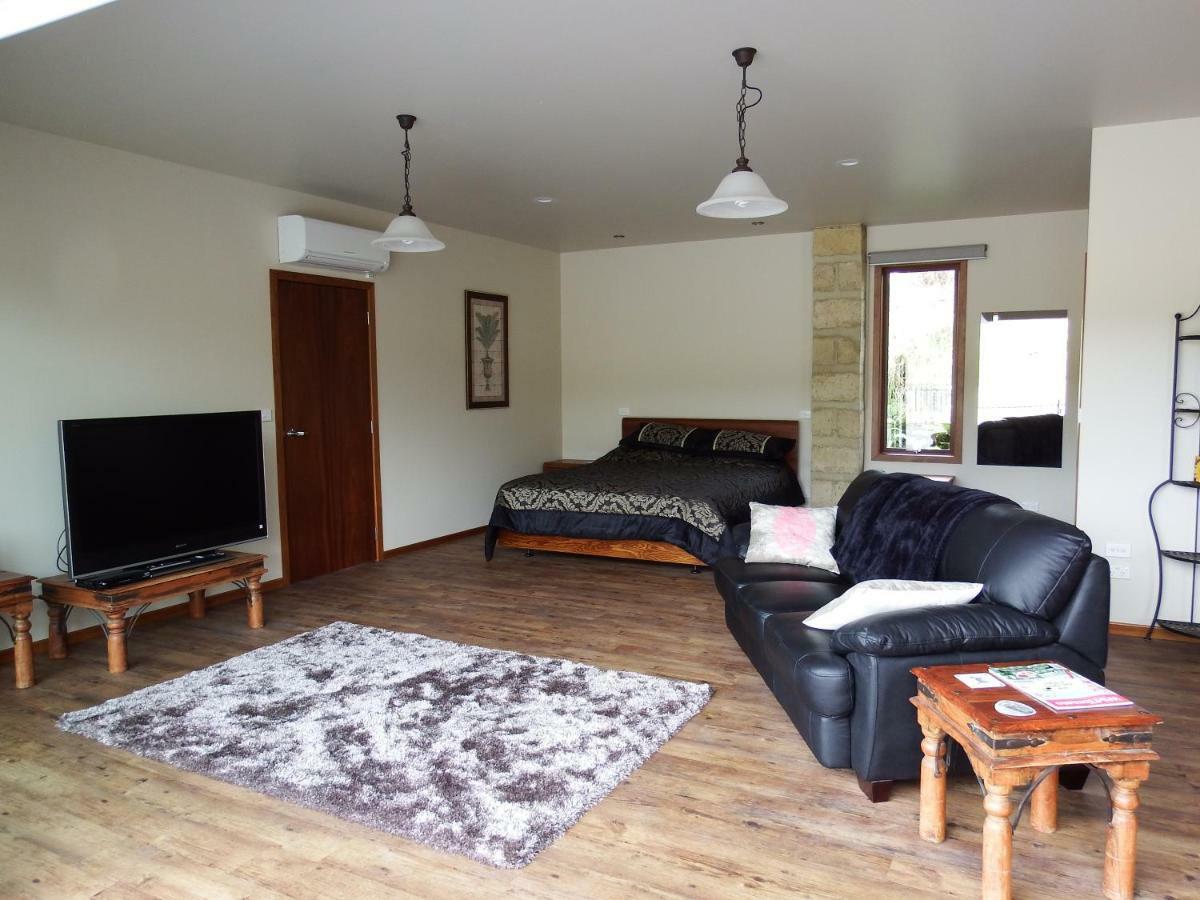 Mahana Farm Cottage Extérieur photo